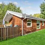 4 Bedroom Amazing In *