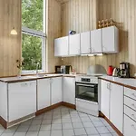 4 Bedroom Amazing In Hébergement de vacances *