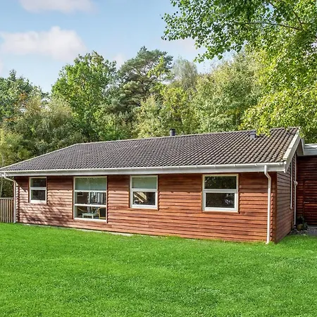 Holiday home 4 Bedroom Amazing In Hasle