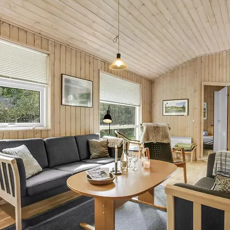 4 Bedroom Amazing In *