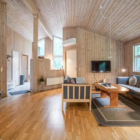 Feriehus Dyrevenlig Bolig I Med Sauna Hasle