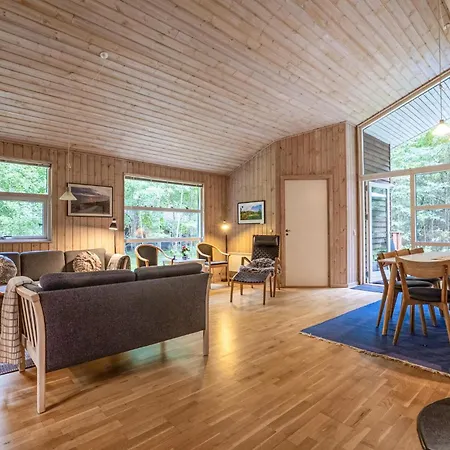 Dyrevenlig Bolig I Med Sauna Hasle