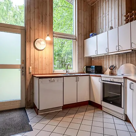 Feriehus Dyrevenlig Bolig I Med Sauna