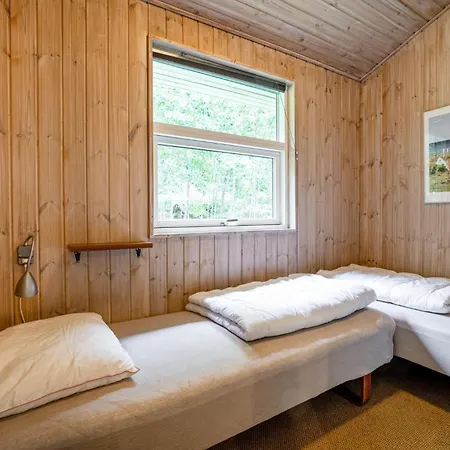 Feriehus Dyrevenlig Bolig I Med Sauna Hasle