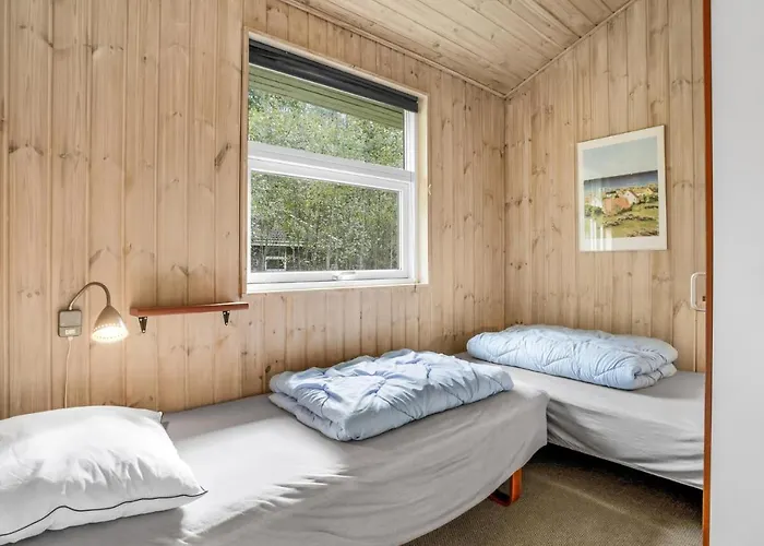 Vakantiehuis 4 Bedroom Amazing In *
