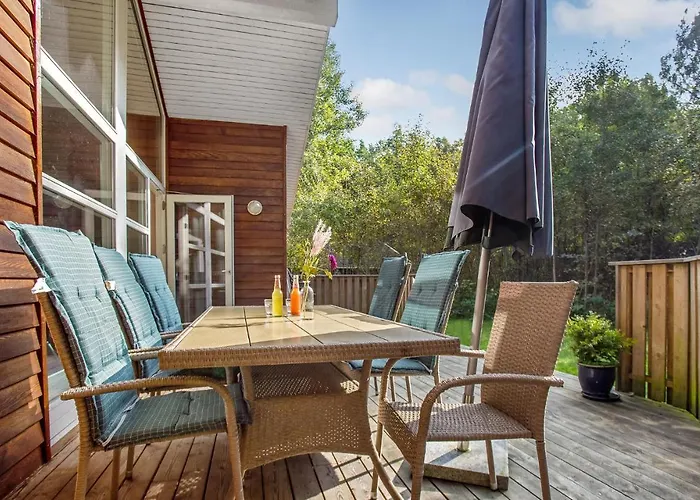 4 Bedroom Amazing In Vakantiehuis Hasle