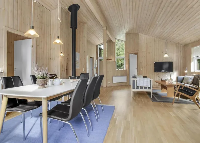 Vakantiehuis 4 Bedroom Amazing In Hasle