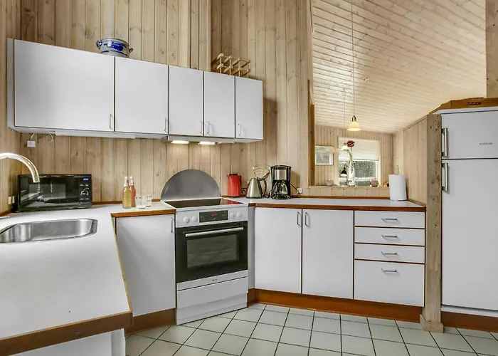 Vakantiehuis 4 Bedroom Amazing In *