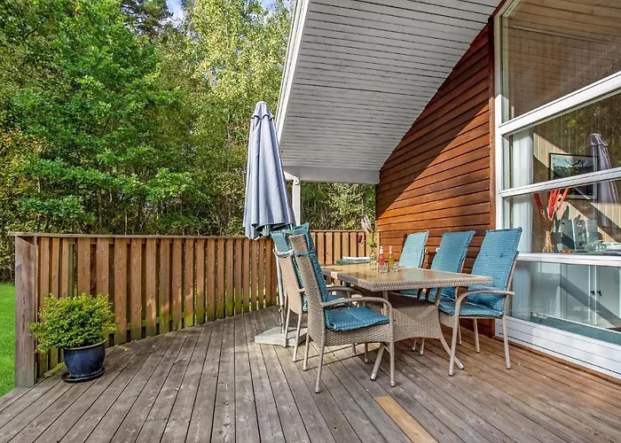 4 Bedroom Amazing In Vakantiehuis *